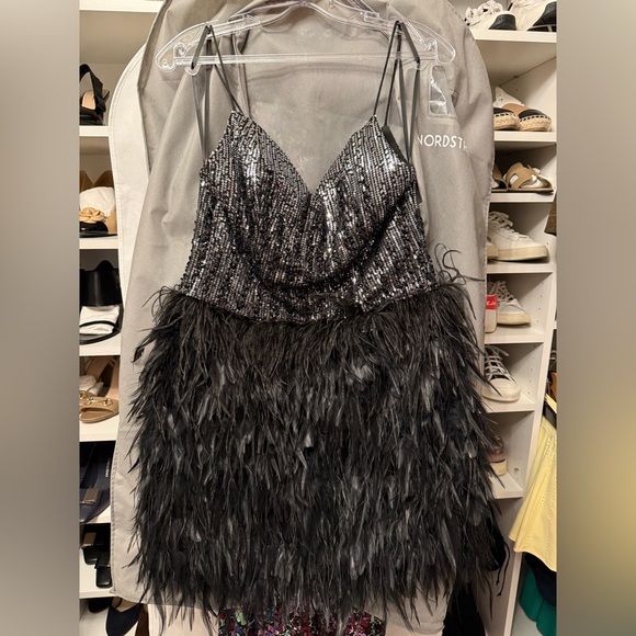 Mac Duggal Elegant Black Mini Dress- size 8 - Picture 2 of 8